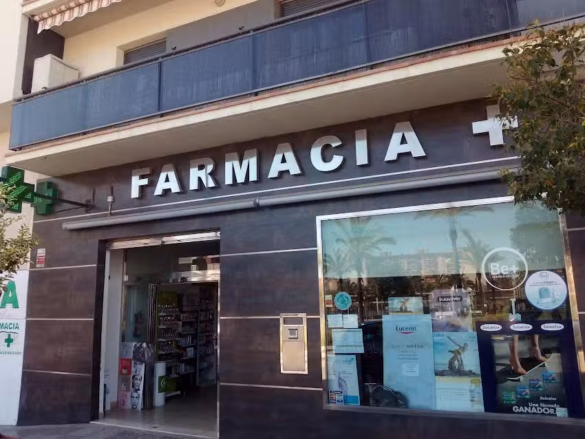 Farmacia Rotonda Calle Baleares /Hermanos Fern&aacute;ndez De Liger Serrano.