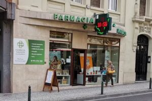 Farmacia Sagasta Lcda.Rebeca Mi&ntilde;ana Asensio