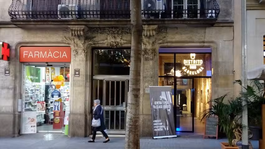 Farm&agrave;cia Sant Jordi Bcn (Llic. Yolanda Forcadell Berenguer)