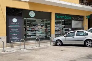 Farm&agrave;cia Sant Juli&agrave;