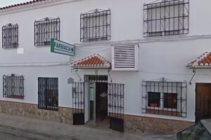 Farmacia Santa Marta (Gda. Natalia Cano Ruiz)