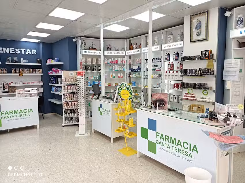 Farmacia Santa Teresa (Consuelo Gonz&aacute;lez)