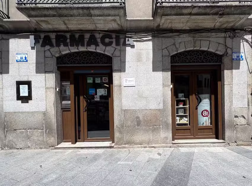 FARMACIA SARA REVUELTO