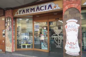 Farm&agrave;cia Segle XX