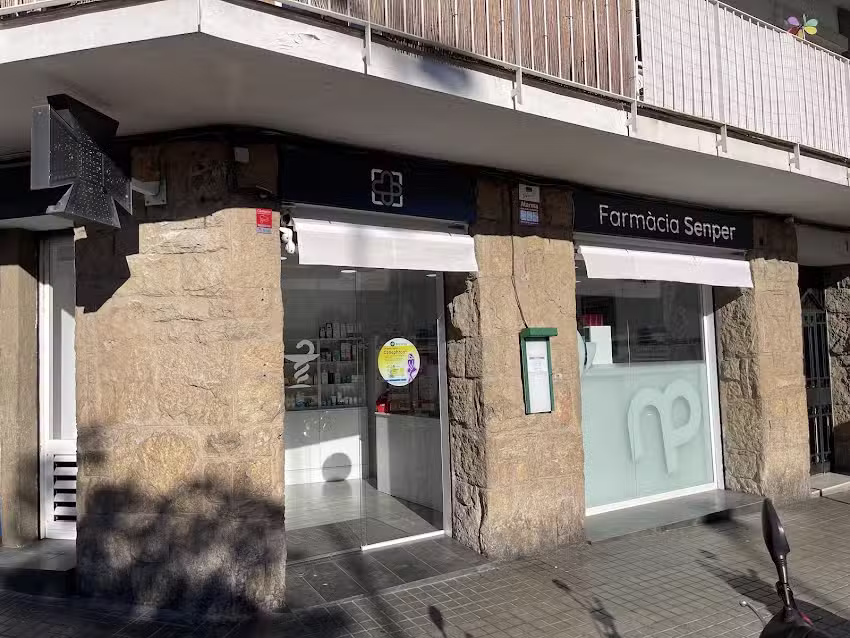 Farm&agrave;cia Senper