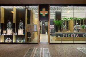 Farmacia SF10 &ndash; Medicina, dermofarmacia, diet&eacute;tica y nutrici&oacute;n