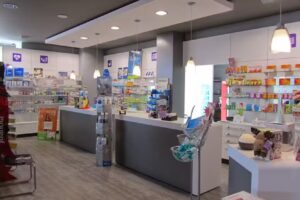 Farm&agrave;cia SIM&Oacute;