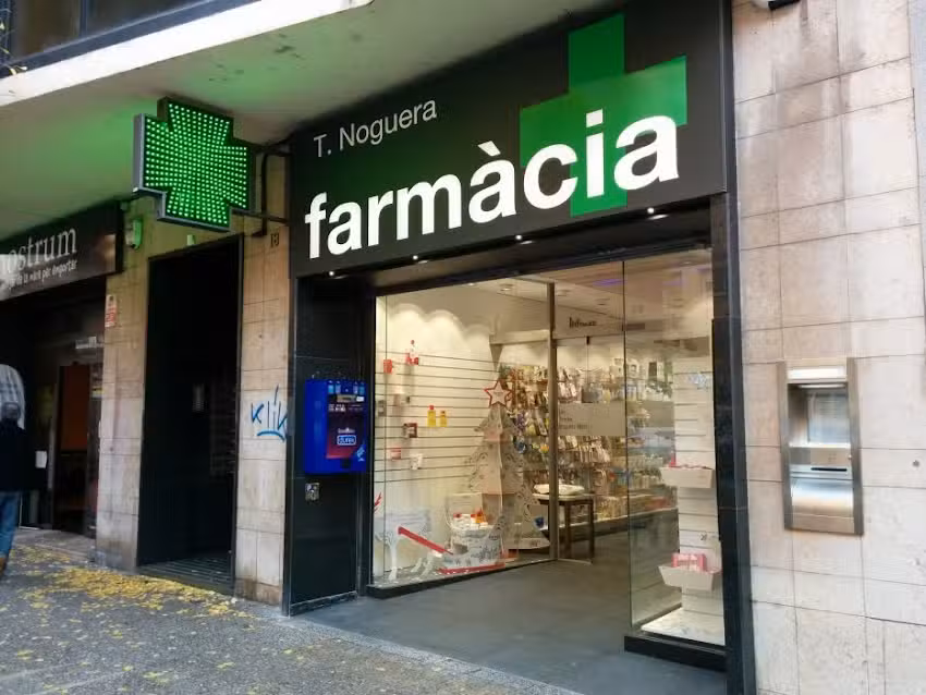 Farm&agrave;cia T. Noguera Girona