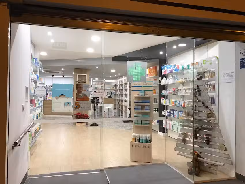 Farmacia Timoteo Domingo 25