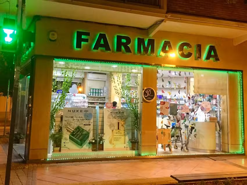 FARMACIA TOM&Aacute;S MOMP&Oacute;
