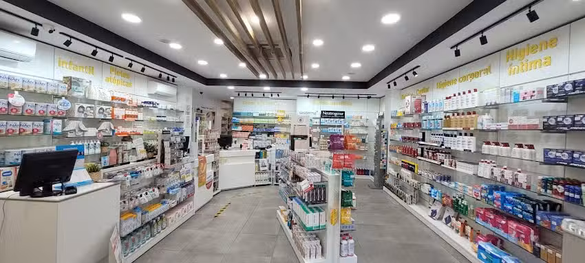 Farmacia Torre Torneo ( pino montano)