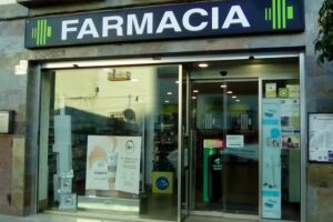 Farmacia Traves&iacute;a