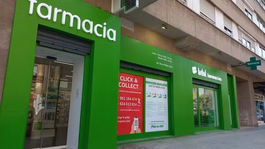 Farmacia Tr&eacute;bol Tres Forques