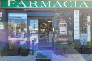 Farmacia Urqu&iacute;a Grande