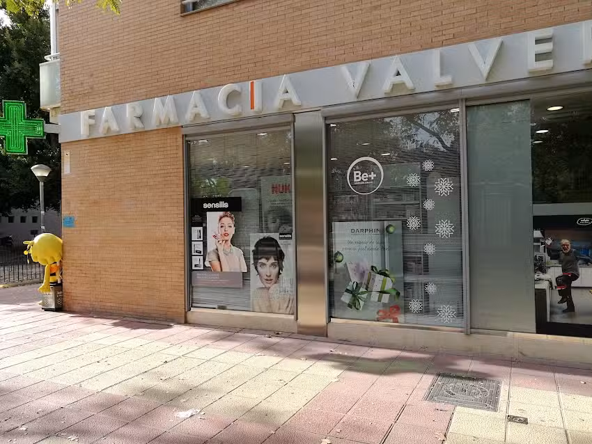 Farmacia &Uacute;rsula Valverde Ib&aacute;&ntilde;ez