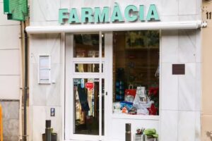 Farm&agrave;cia Varela