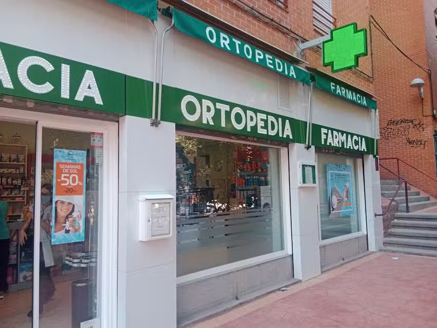 Farmacia V&iacute;ctor Camus Tirilonte