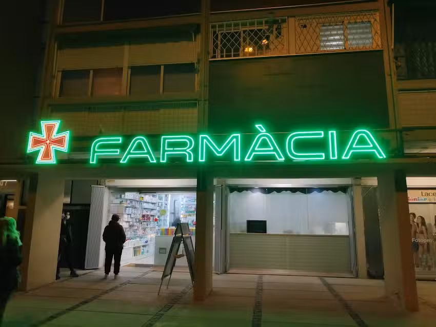 Farm&agrave;cia VICTOR SAPI&Ntilde;A PEDROL