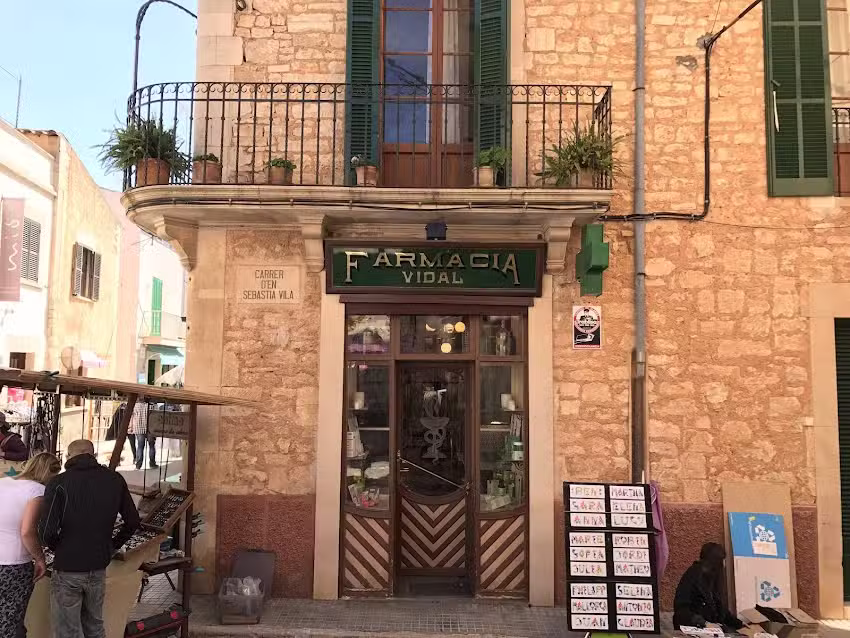 Farm&agrave;cia Vidal Munar