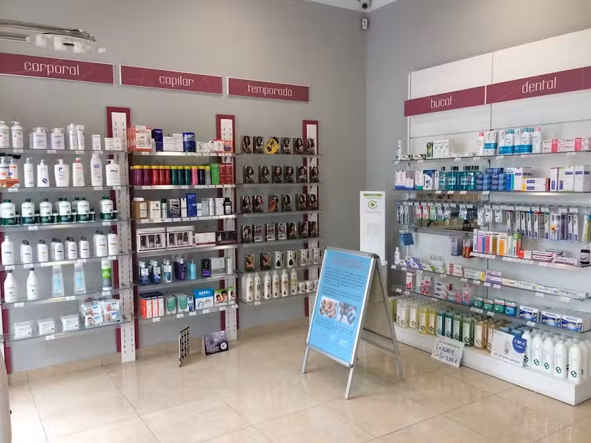 Farmacia Virgen de la Merced. Lda. Gallardo Castellano, M. Jos&eacute;