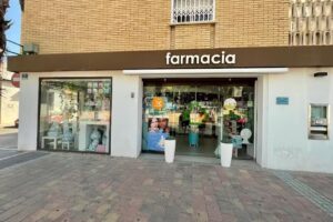 Farmacia Vistabella 13 HORAS. Lda. Cristina Ot&oacute;n