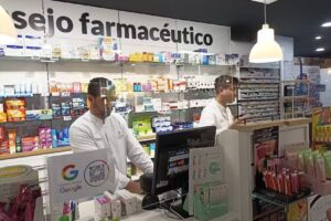 Farmacia y &Oacute;ptica Santa Brigida Blanca Dulce Ayala Mu&ntilde;oz