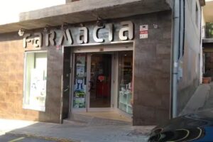 FARM&Agrave;CIA YOLANDA