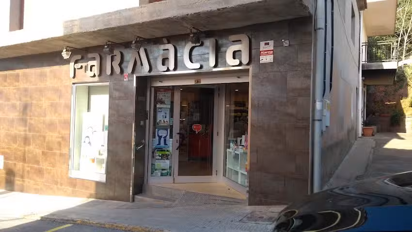 FARM&Agrave;CIA YOLANDA