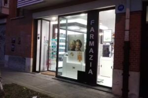 Farmacia Zum&aacute;rraga sopela