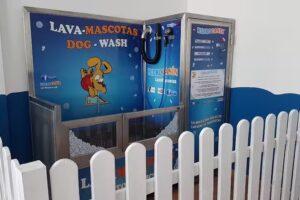 La Casa de las Mascotas. Lavamascotas Carmona