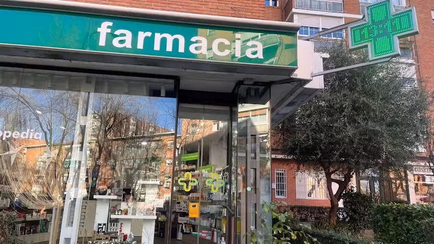 La Farmacia de la Lampara. Lda. Mariam Portillo Horcajada