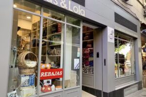 Lucas & Lola Dog Family