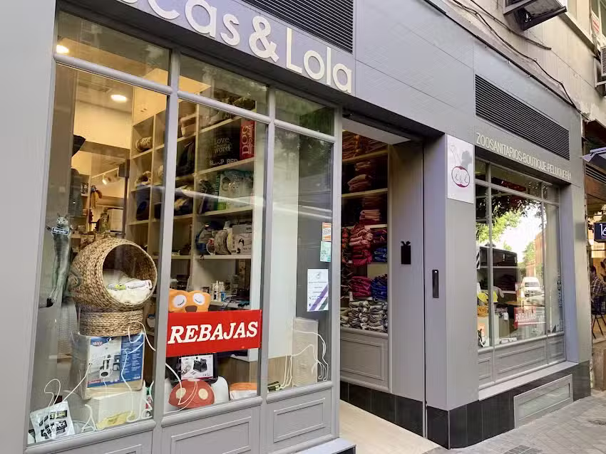 Lucas & Lola Dog Family