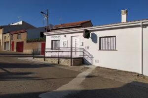 Mar&iacute;a Isabel Francia Bogajo