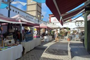 Villa Comercial El Campanario